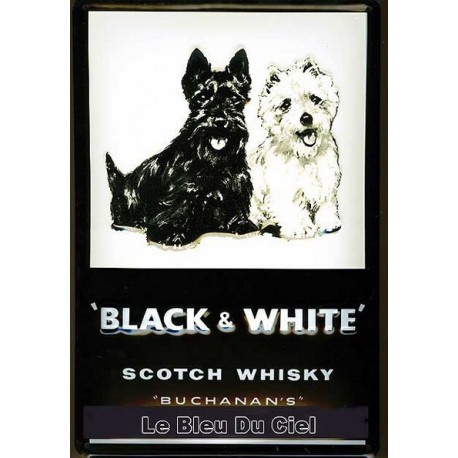 Plaque métal publicitaire 20x30 cm bombée en relief :  Black and White Scotch Whisky.